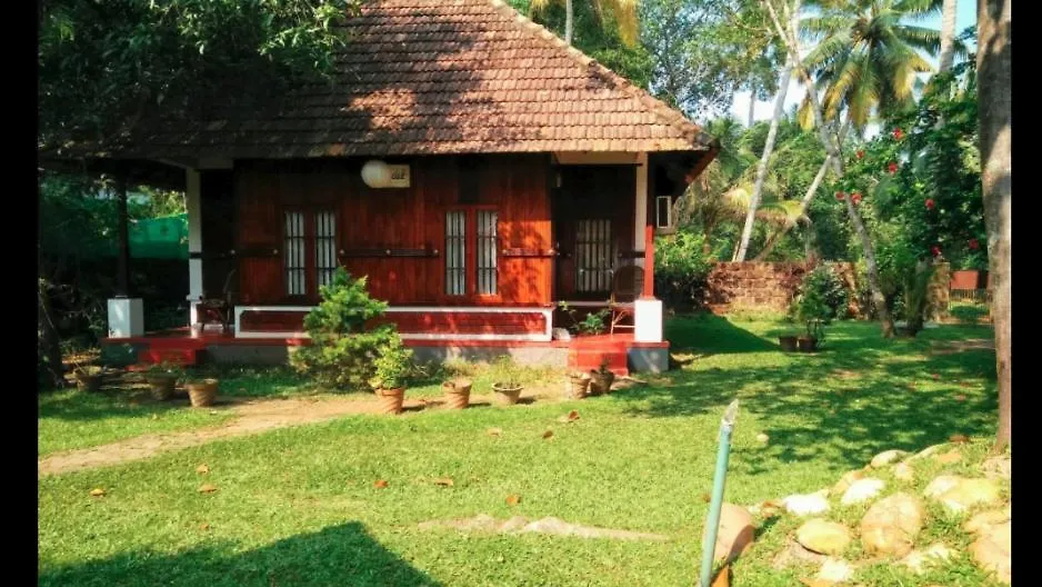 Lovedale Lakeside Homestay Alappuzha