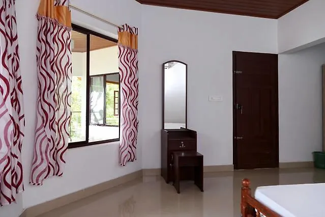 Lovedale Lakeside Homestay Alappuzha